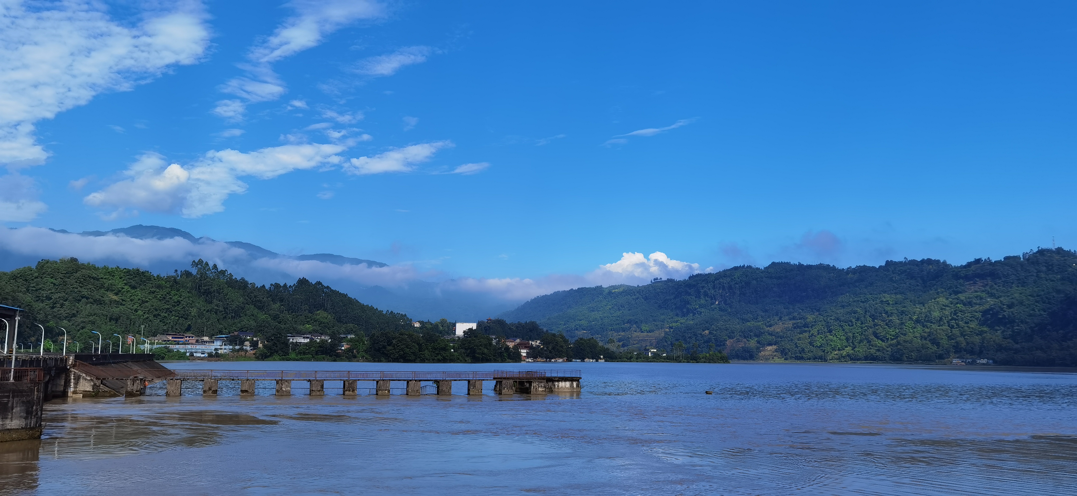 《山川湖海-槽渔滩景区